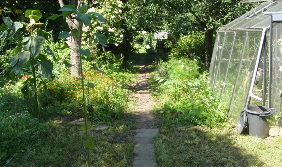 Kringlooptuin, ecotoilet en waterinfiltratie