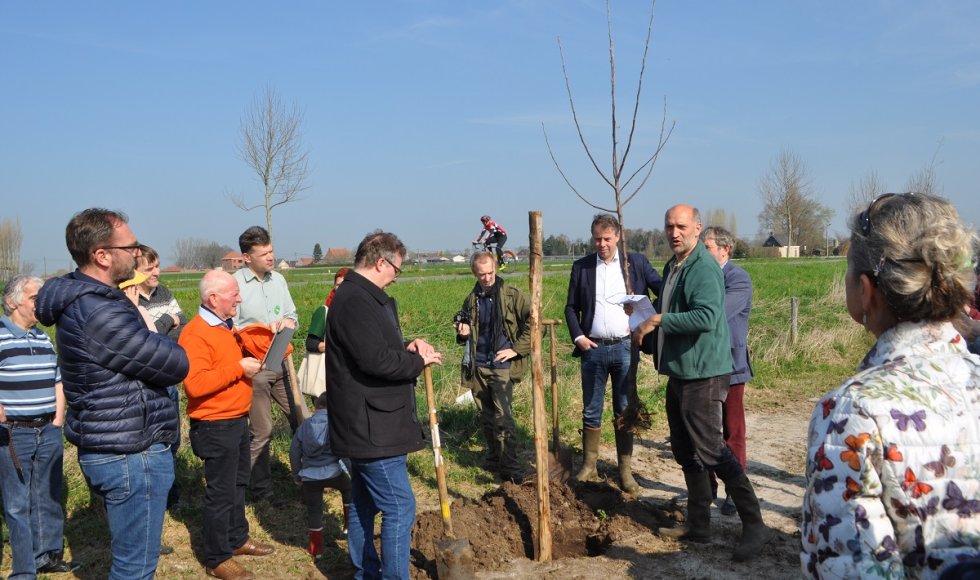 Aanplant voedselbos in Nevele