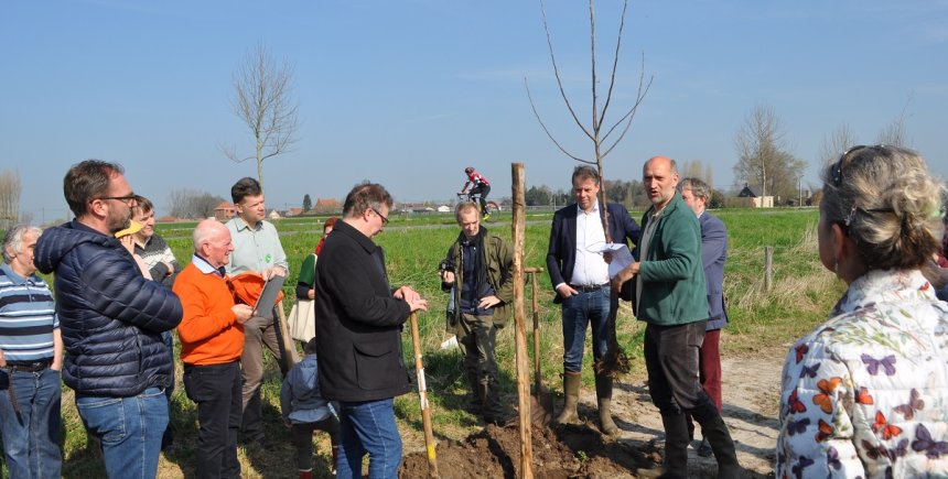 Aanplant voedselbos in Nevele