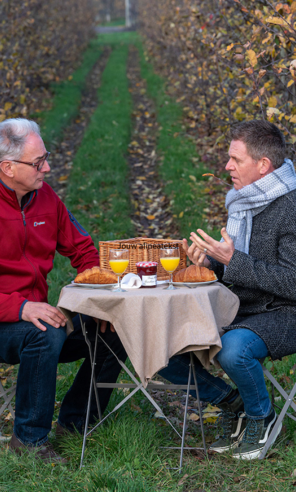 Jan Peeters (links) en Geert Gommers in gesprek