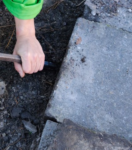 Tegelwippen met breekijzer