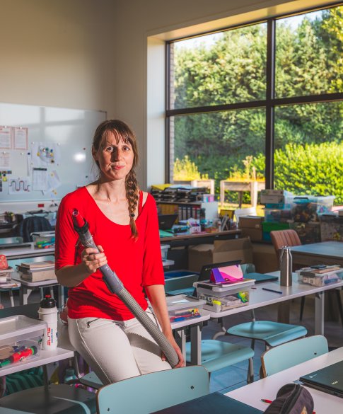 School staal