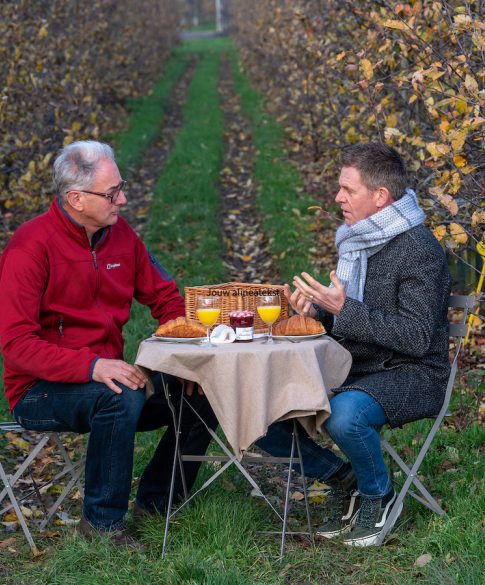 Jan Peeters (links) en Geert Gommers in gesprek