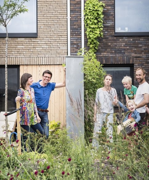 Twee gezinnen, één tuin